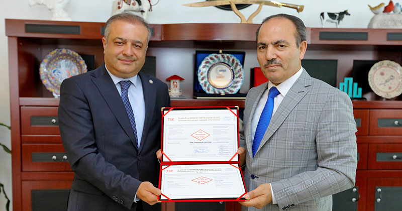 Büyükşehir DESKİ’ye 2 önemli sistem belgesi