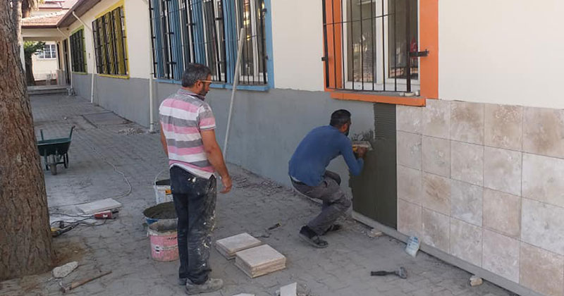 Sarayköy’de okullar bakıma alındı