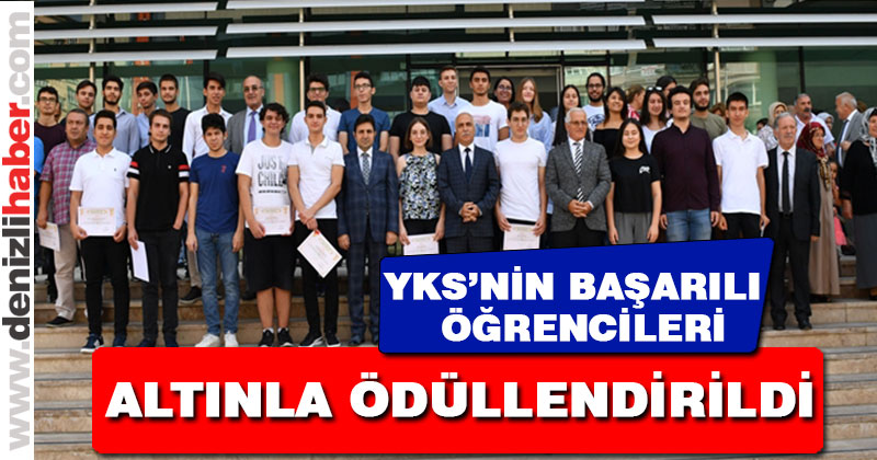 Vali Hasan Karahan ilk bin içine giren öğrencileri ödüllendirdi