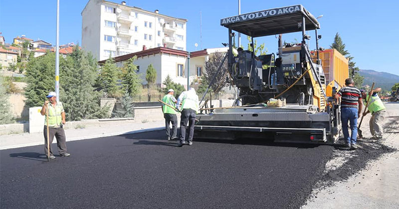 Çameli’de asfaltlama çalışmaları sürüyor