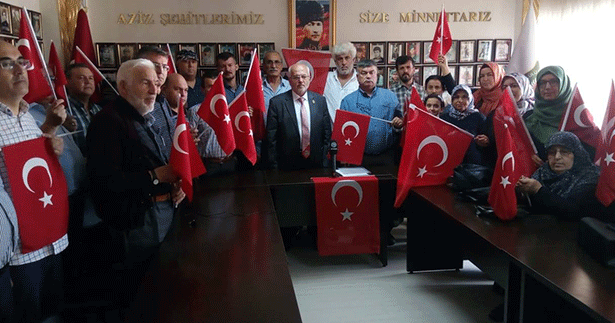 Şehit ailelerinden Barış Pınarı Harekatı’na destek