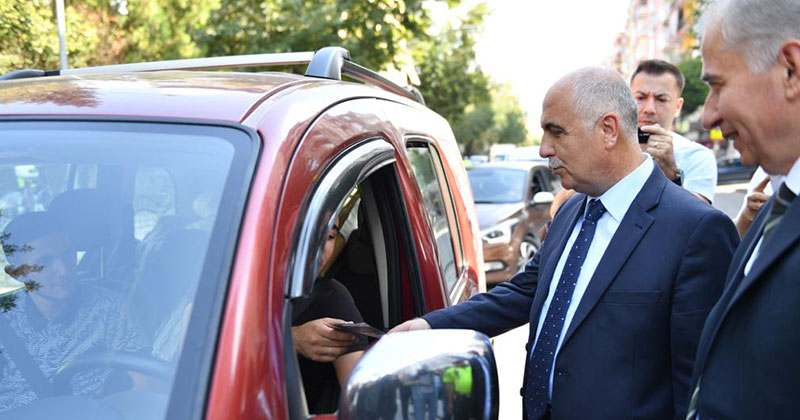 “Yaya Geçidi Nöbeti”ne Vali de katıldı