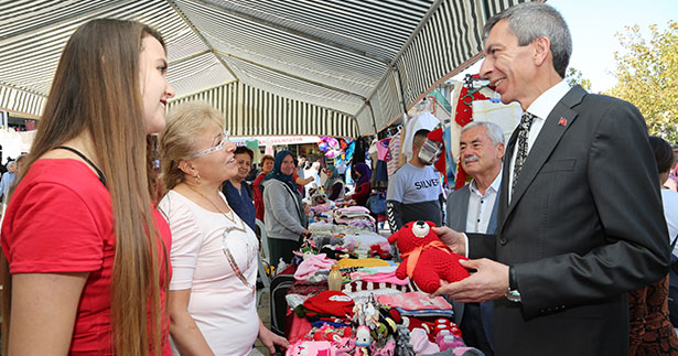 El emeği ürünler Bayramyeri’ni süsledi