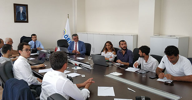 GEKA muhtarla anket yaptı