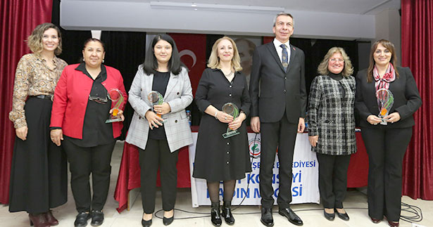 Kadınlar gençlere başarının sırrını anlattı