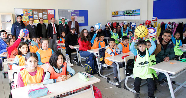 PAÜ Öğrencilerinden Anlamlı Proje