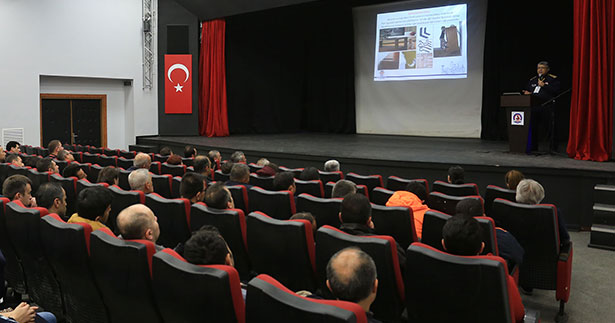 Büyükşehir personeline deprem eğitimi