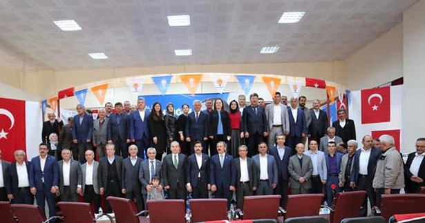 AK Parti’de Çal ve Güney kongreleri yapıldı