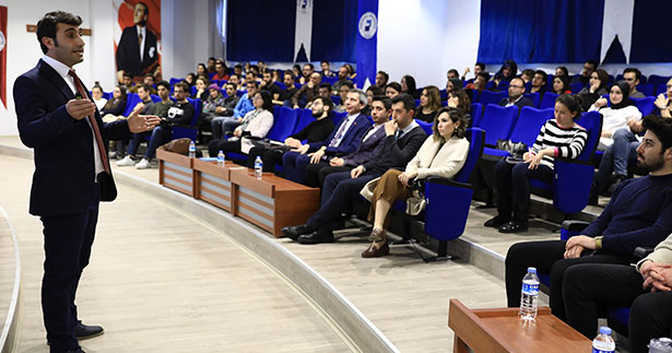 Gençlere destek ve hibe fırsatları anlatıldı