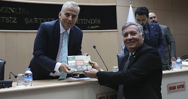 Zolan ve meclis üyelerine Honaz kitabı