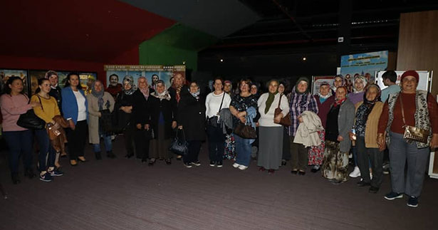 Honazlı kadınlar sinemada buluştu