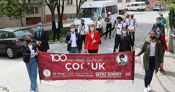 Bayram sevinci Merkezefendi sokaklarında
