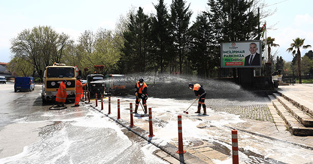 Büyükşehir’in koronavirüs temizliği sürüyor