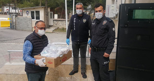 Çallı esnaftan saha çalışanlarına kumanya