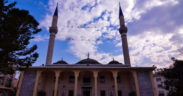 Camiler 5 vakit namaza açıldı