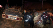 Otomobilde sıkışan sürücü yarım saatte çıkarıldı