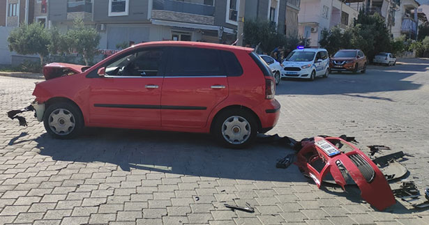 Bağbaşı’nda kamyonet ile otomobil çarpıştı