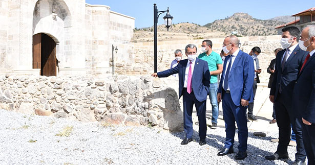 Vali Atik Çardak ve Bozkurt’u ziyaret etti