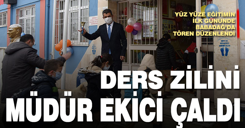Yüz yüze eğitimin ilk gününde Babadağ’da tören düzenlendi