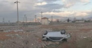 Otomobil şarampole devrildi: 2 yaralı