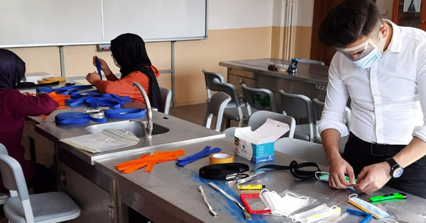 Liselilerin maske ve siperlik tasarımı tescillendi