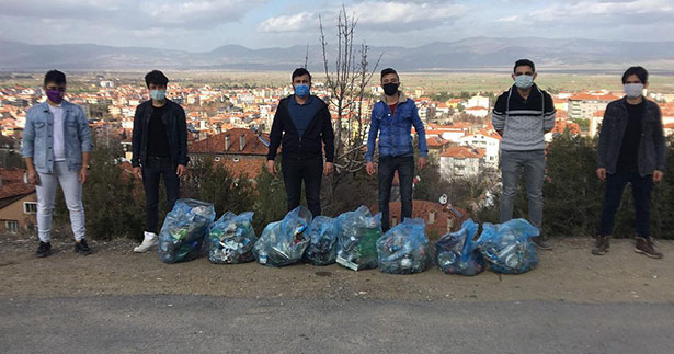 Ülkücü gençlerden çevreci hareket