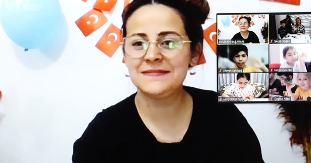 Merkezefendili çocuklar ahşap boyadı