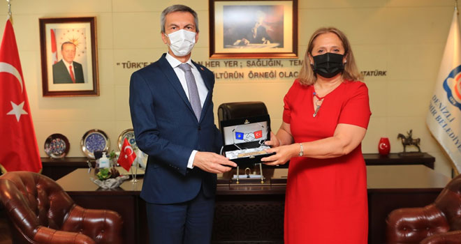 Kosova Başkonsolosu’ndan Büyükşehir’e ziyaret