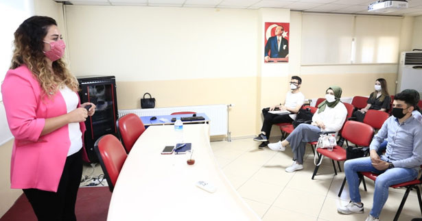 Büyükşehir’den diksiyon, sunuculuk ve spikerlik eğitimi
