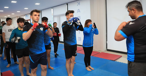 Pamukkaleli kick bokscular şırnak yolcusu