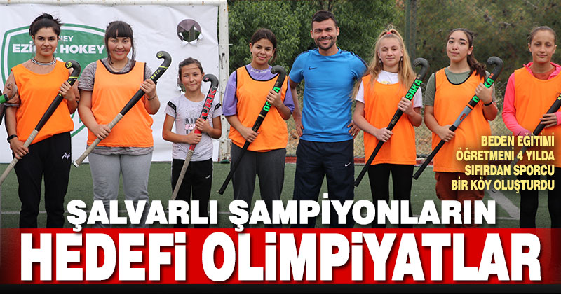 Görev yaptığı mahalledeki öğrencileri hokeyle tanıştıran öğretmen, milli takım için sporcu yetiştiriyor