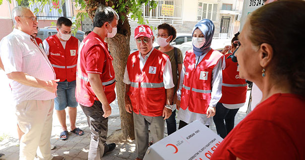 Kızılay, kurban etlerinin dağıtımına başladı