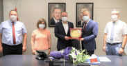 İlçe Milli Eğitim Müdüründen, Başkan Örki’ye Plaket
