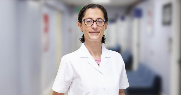 Cerrahi Hastanesi hekimlerinden Prof. Dr. Saçar’dan aşı çağrısı