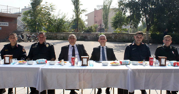 Sarayköy’de Muhtarlar Günü kutlandı