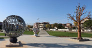 Sağlıkçı heykelleri tepkiler üzerine kaldırıldı