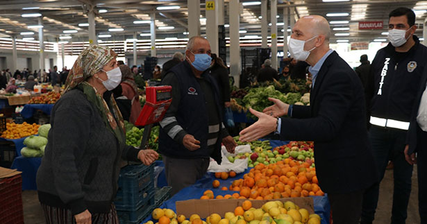 Başkan Özbaş, pazar yerini ziyaret etti