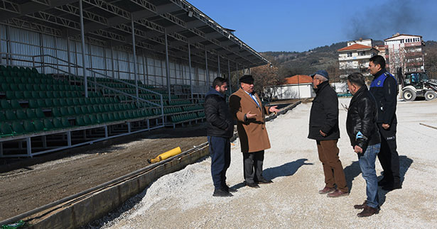 Buldan Stadı yenileme çalışmaları sürüyor