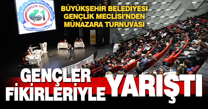 Gençlik Meclisi’nin 9. Münazara Turnuvası’nda gençler profesyonellere taş çıkarttı