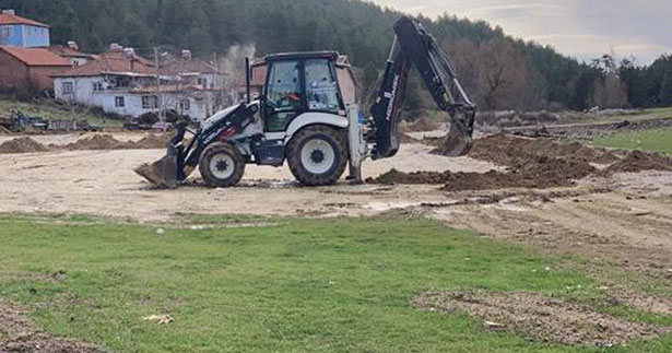 Buldan’da halı saha inşaatı başladı