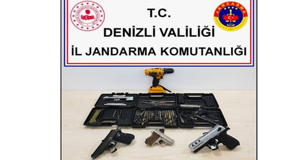 Jandarmadan silah operasyonu