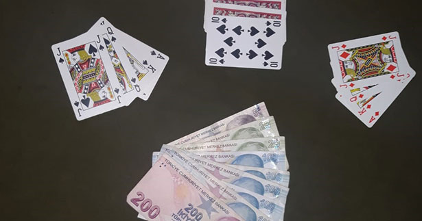 Polisten kahvehaneye kumar baskını