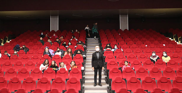 Sarayköy’e sinema geri geldi