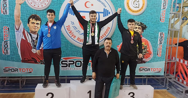 Pamukkaleli halterci Çınlar’dan gümüş madalya