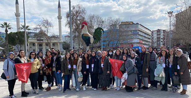 Karamanlı 40 genç Denizli’ye misafir oldu