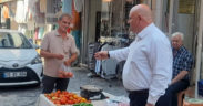 Başkan Şevik, köy pazarını gezdi, alışveriş yaptı