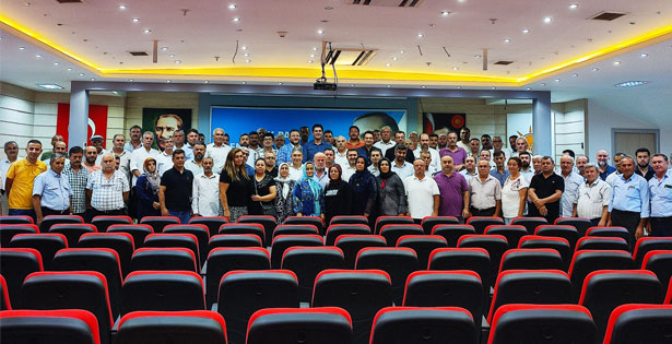 Ak Parti’de mahalle başkanları buluşması