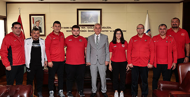 Şampiyonlardan Başkan Zolan’a ziyaret