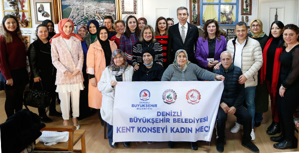 Kadınlara sağlıklı beslenme ve ilaç eğitimi