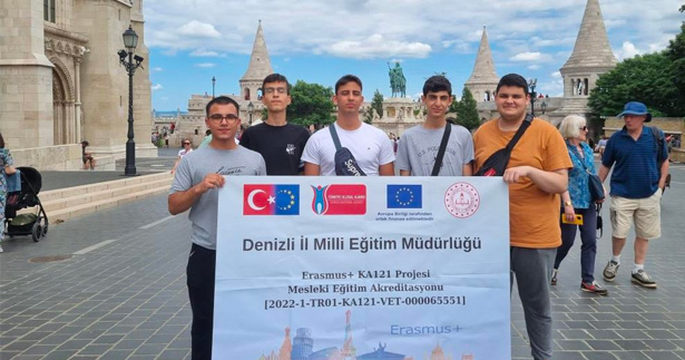 Avusturya’da 40 gün staj yapan DOSTEK öğrencileri döndü